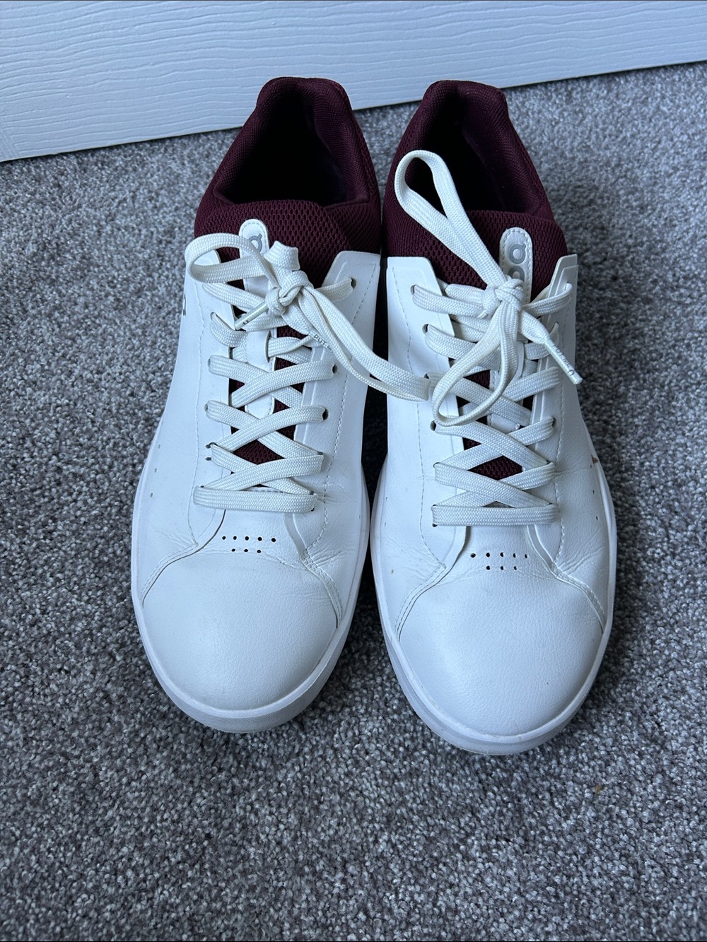 On White Leather Sneakers with Burgundy Collar - Picture 2 of 3